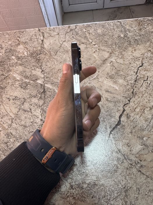 Айфон 14 про.       .