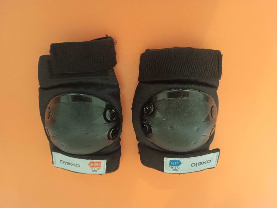 Pachet Complet Role Reglabile Oxelo (Măsura 32-35) + Echipament Protecție (Cască + Set Protecții)
