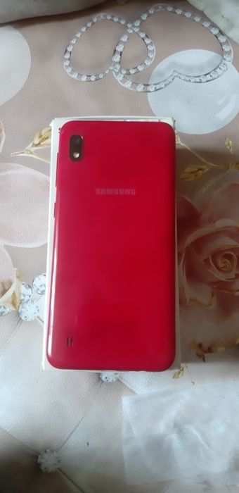 Samsung A 10 sotiladi srochna