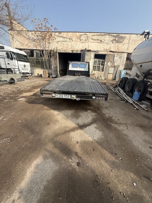 Evakuvator platformasi sotiladi