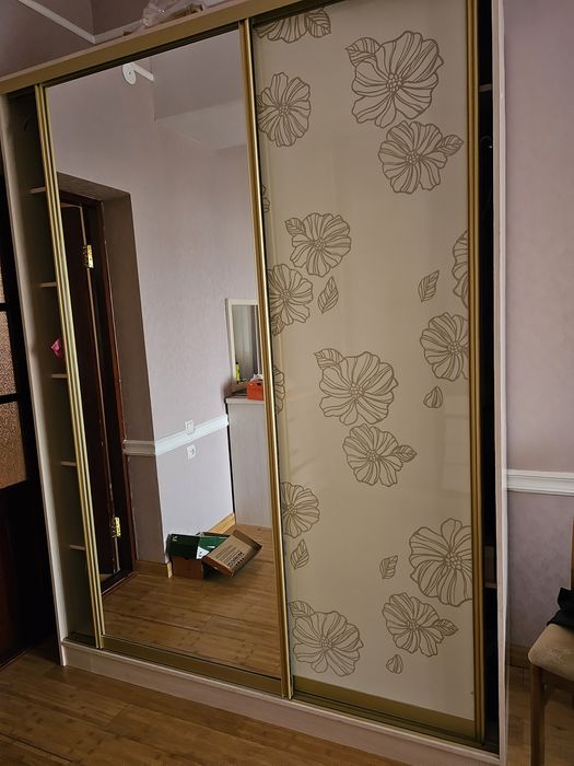 Шифоньер в отличном состоянии