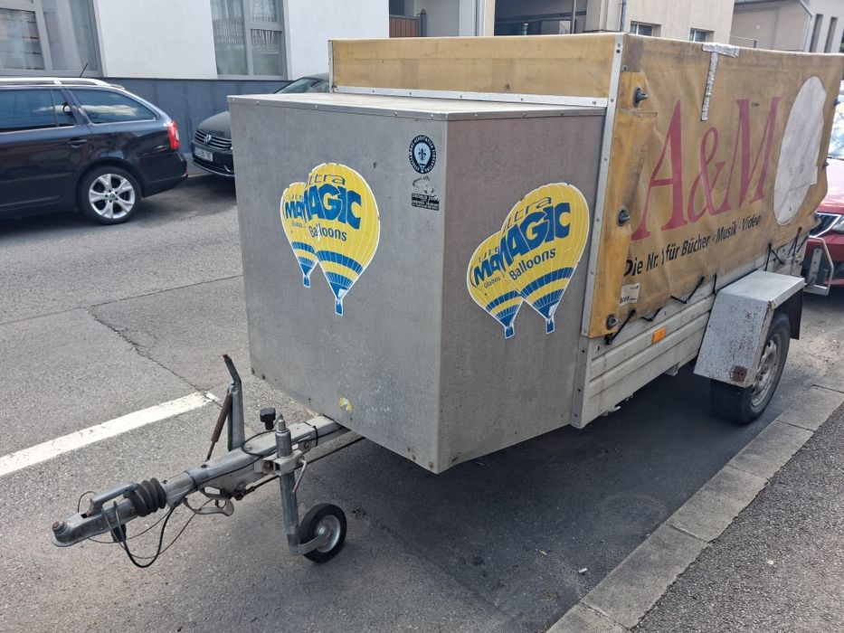 Vand remorca 750 kg cu sistem de franare