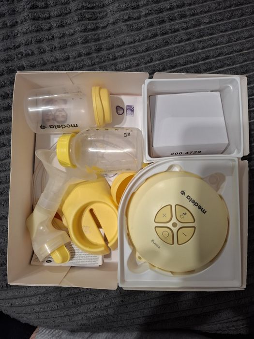 Помпа за кърма MEDELA