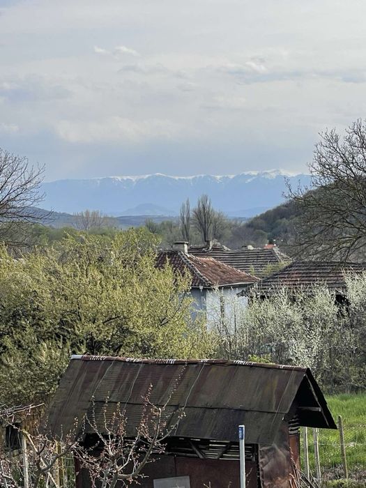 Къща в централната част на село Ерден