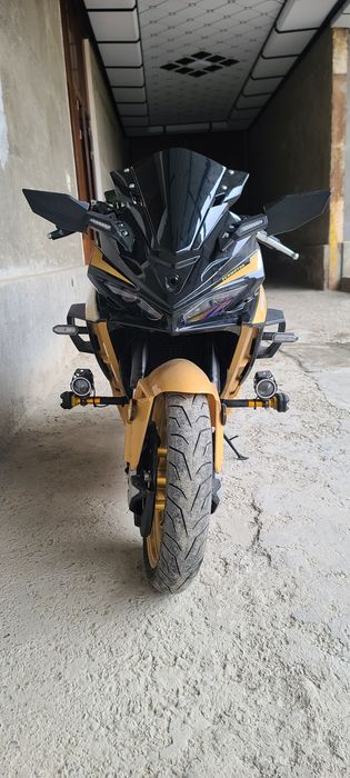 Ducati  400kuba srochne sotiladi