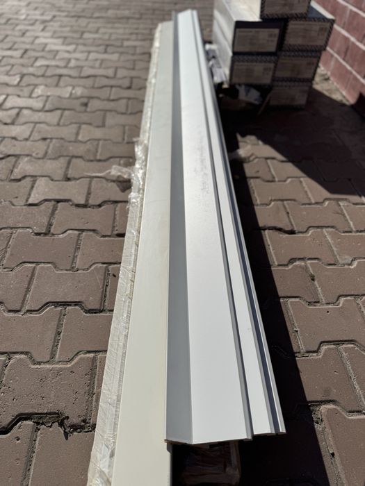 Плинтус и ламинат