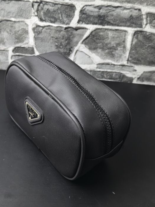 Чанта тип несесер