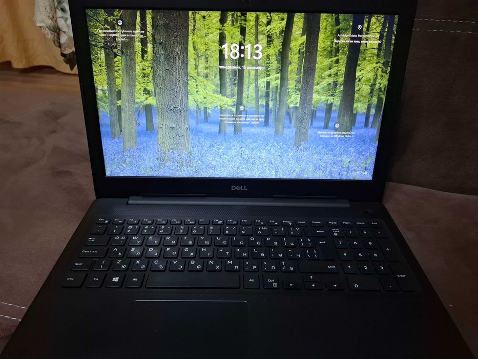 Лаптоп DELL Inspiron