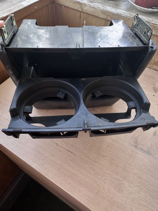 Подстаканник BMW e53