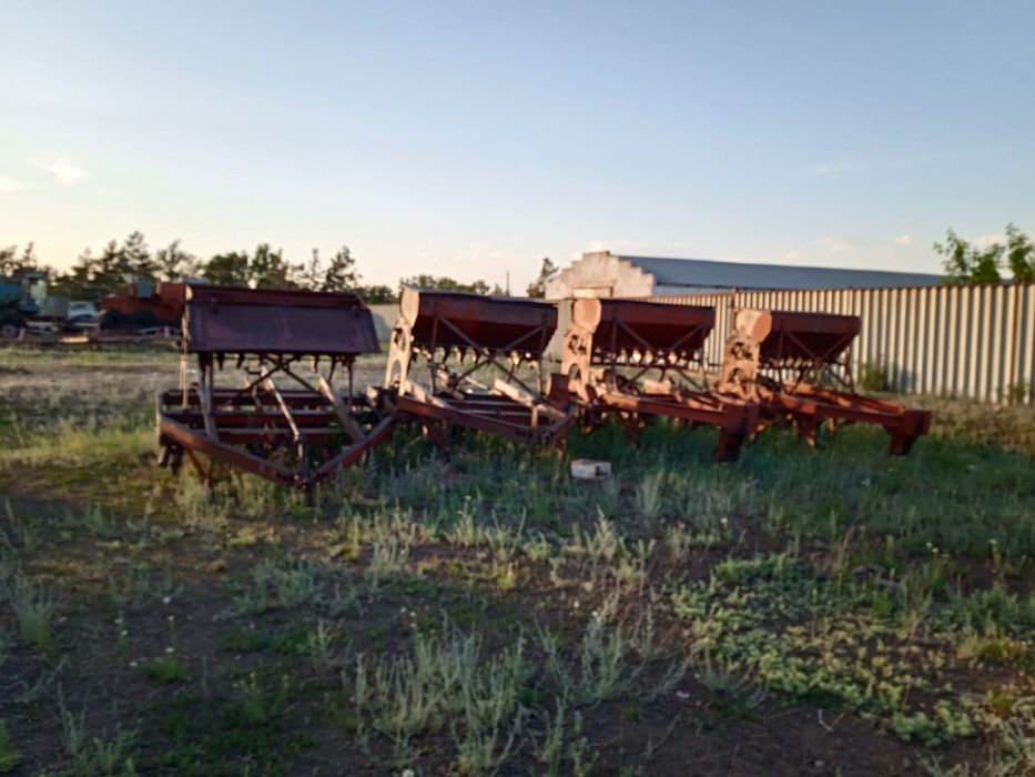 Продам сеялки сзс