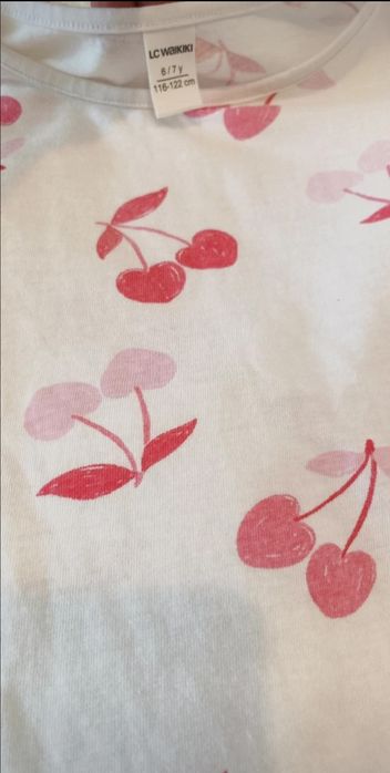 Tricou fete pt 6-7 ani . Waikiki și H&M