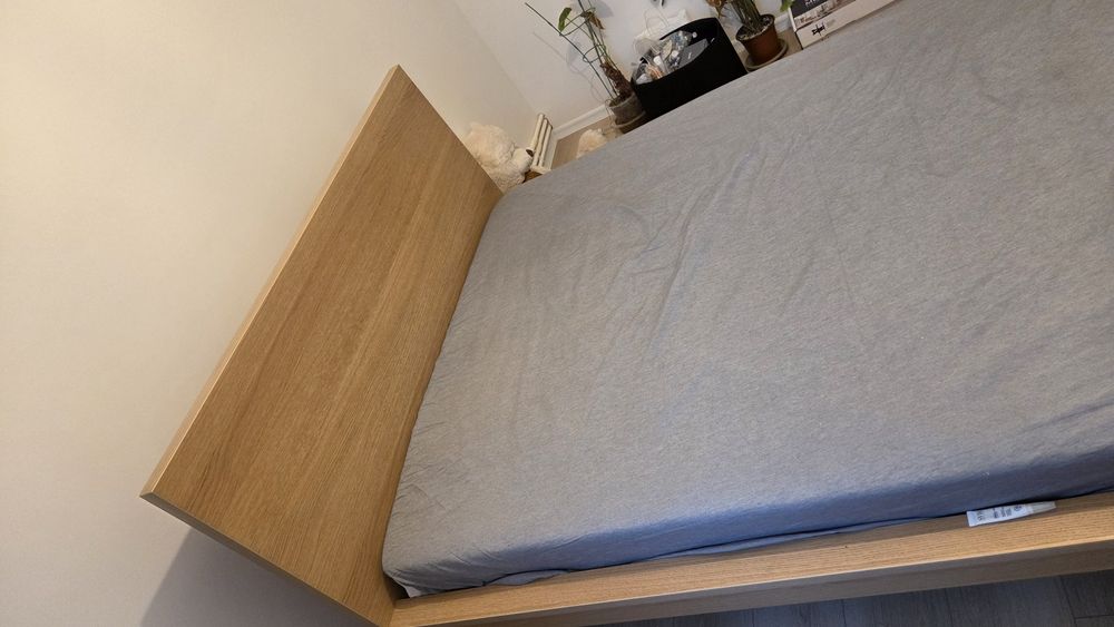 Vând pat IKEA complet