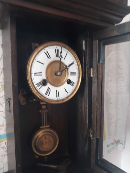 ceas perete miniatura