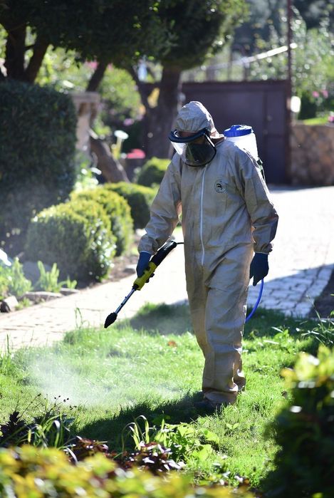 Уничтожение Клещей Оброботка участка