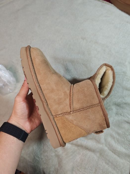 UGG clasic mărimea 37
