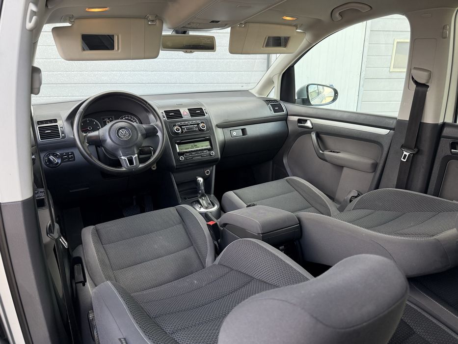 VW TOURAN  1.6 tdi* 105 cp* Automat* DSG!!!
