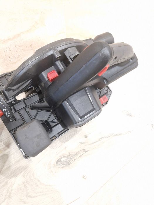 Circular Wurth. M CUBE