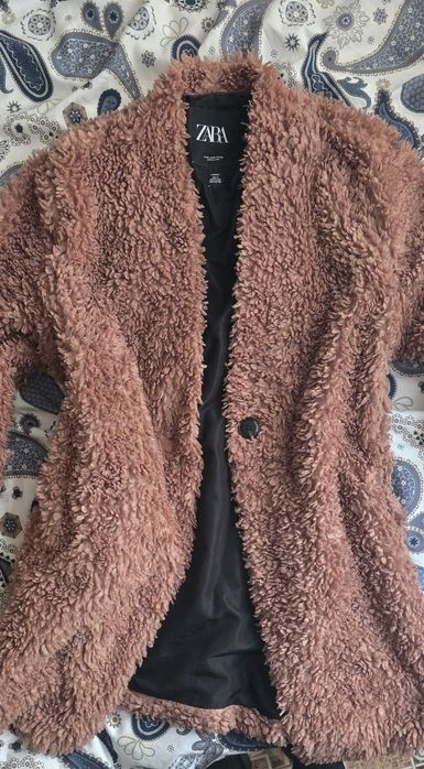 Палто Zara.Букле