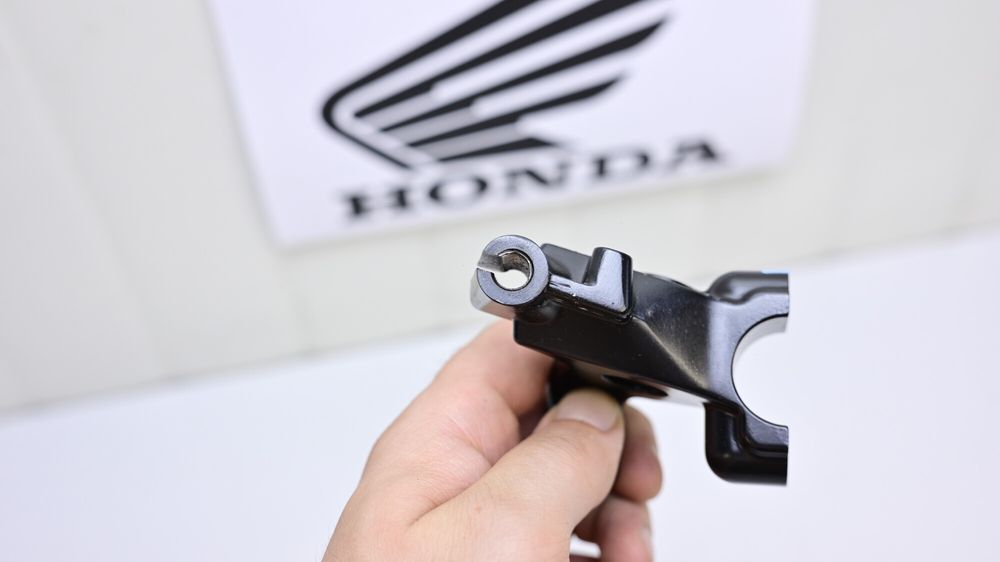 Prindere Suport Maneta Ambreiaj oglinda Honda CB 650 F / CBR650R 2014