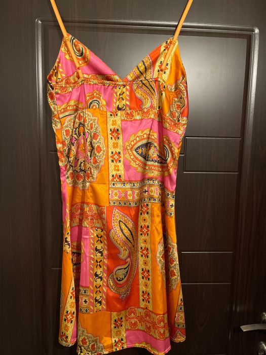 луксозна сатенена рокличка топ хит зa денем, вечер и плажни партита3в1