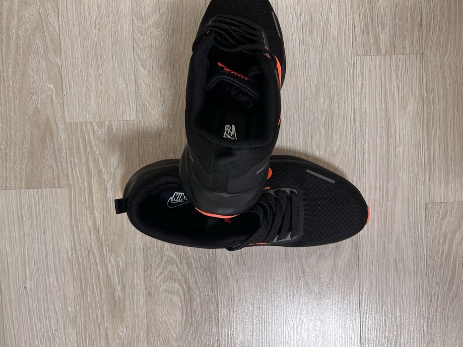 Чисто нови маратинки Nike