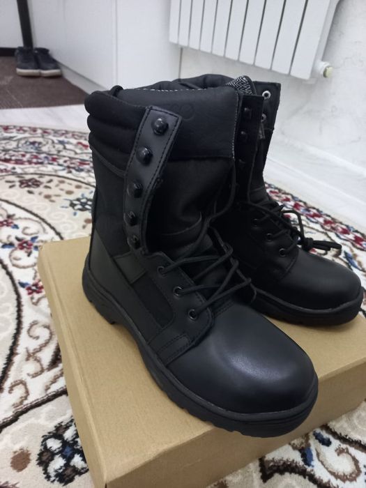 Продаётся берцы летние.