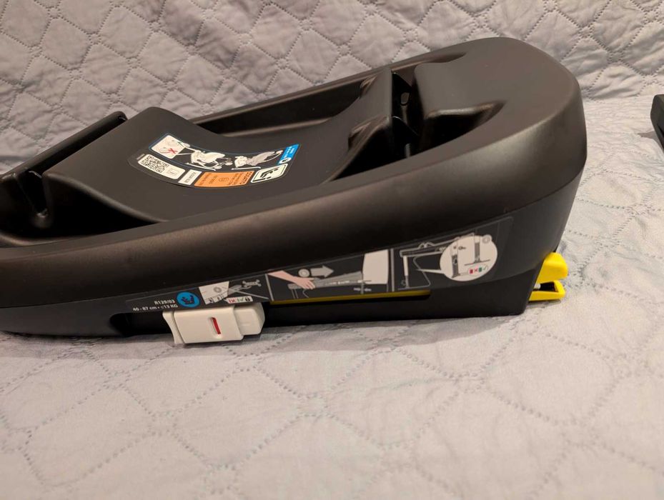 Неползвана кошница / седалка за новородено COSATTO с isofix основа