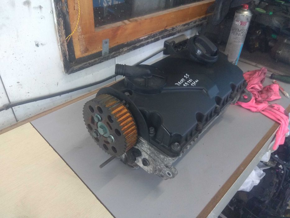 цилиндрова глава  за фолксваген пасат 5.5 2003 год 1.9 131кс