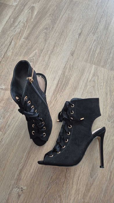 Sandale botine cu toc / PrimaDonna Collection