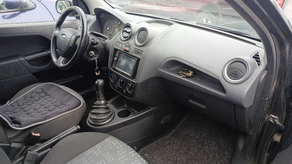 Dezmembrez Ford Fiesta 1.3 Benzina Din 2008 - FUJA