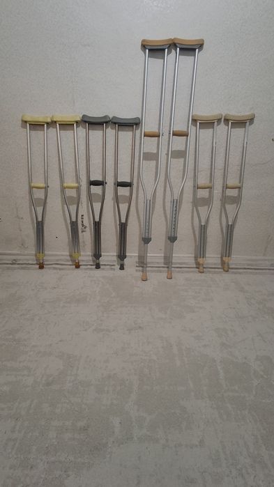 Костыли подмышечные