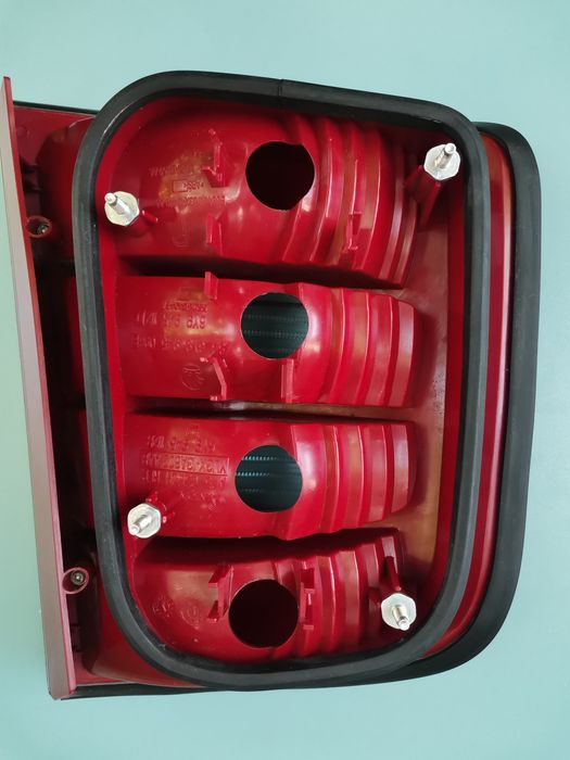 Stop Tripla, Semnalizare, SPATE  Dreaptapta SKODA FABIA COMBI , SEDAN