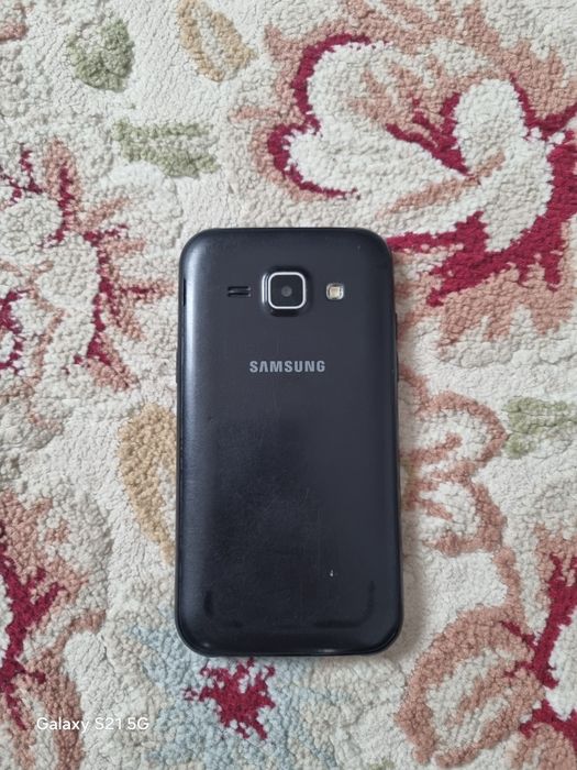 Самсунг j1 продам