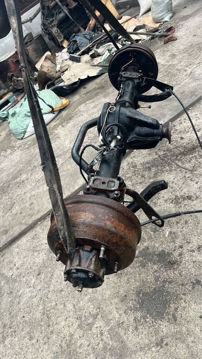 Мосты и балки мерседес 609/709/809 с европы