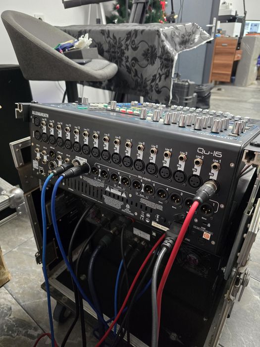 Mixer digital  Allen & Heath QU-16