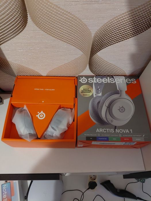 Гейминг слушалки SteelSeries - Arctis Nova 1,