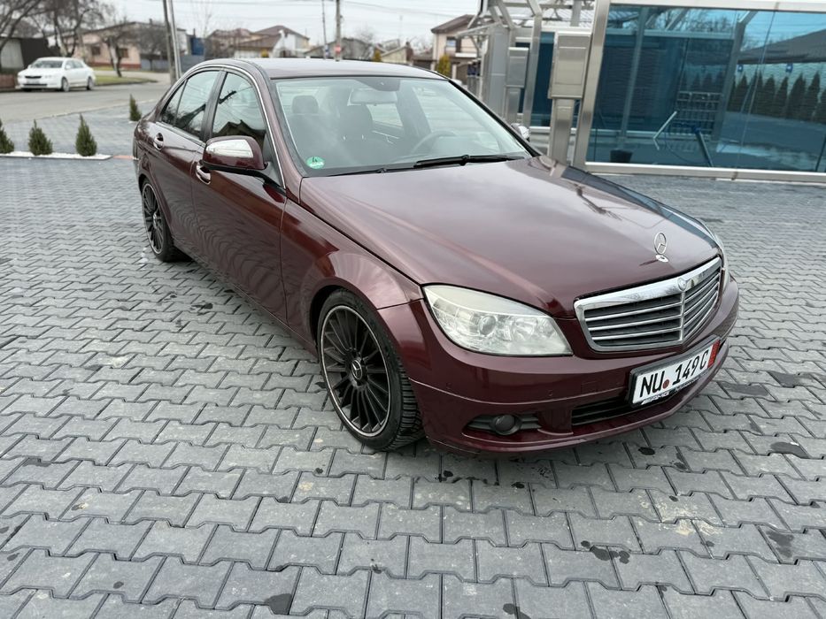 Mercedes c220.