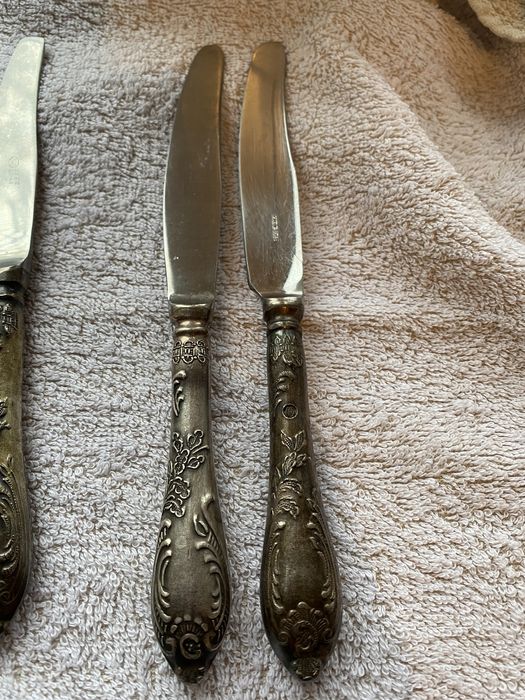 Мельхиоровые  ножи десертные