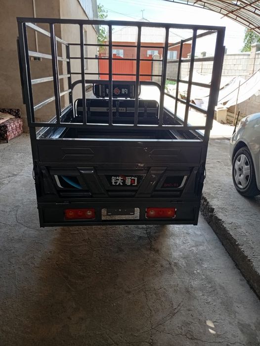 Мотоцикл трицикл