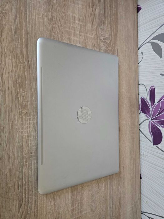 HP ENVY 13 | i7 | 8GB | 256GB |