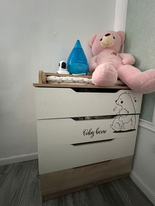 Комод детский срочно .