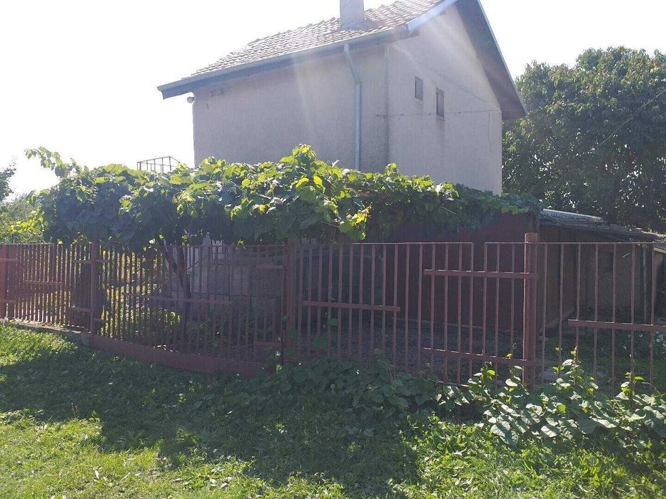 Продава се Къща в с. Котленци, Област Добрич - 100 кв.м за 620 €/кв.м - Снимка #2