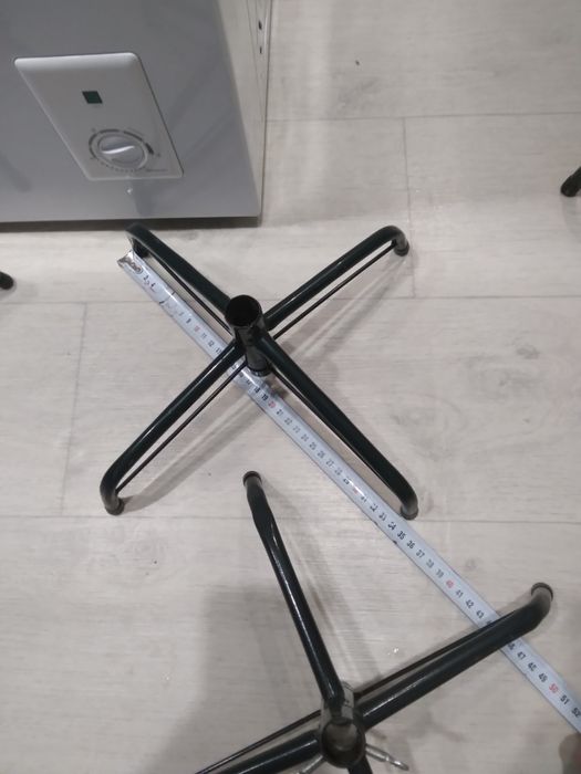 Продам подставку для ёлки.