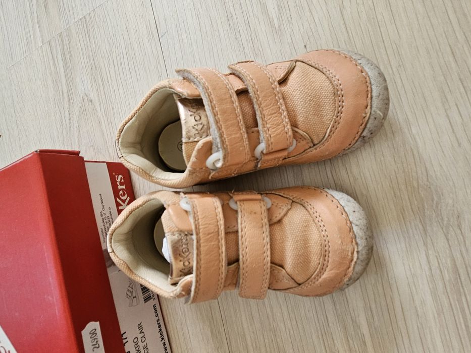 Pantofi barefoot din piele Kickers 21