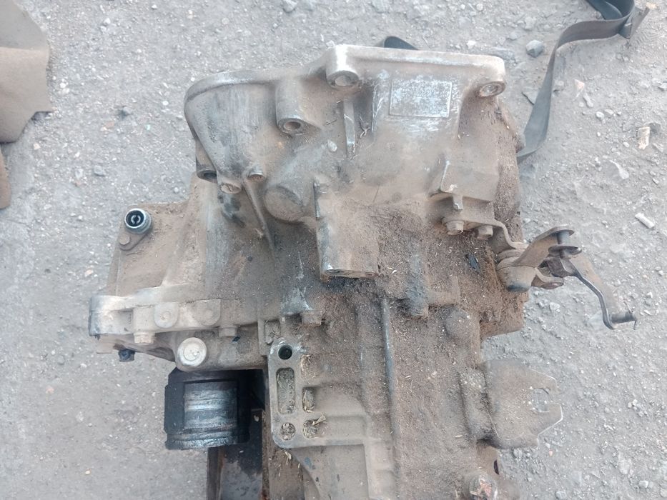 КПП Митсубиси Галант 33 кузов 4G37 двигатель