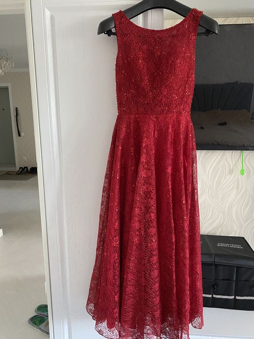 Женское  платье с пайетками