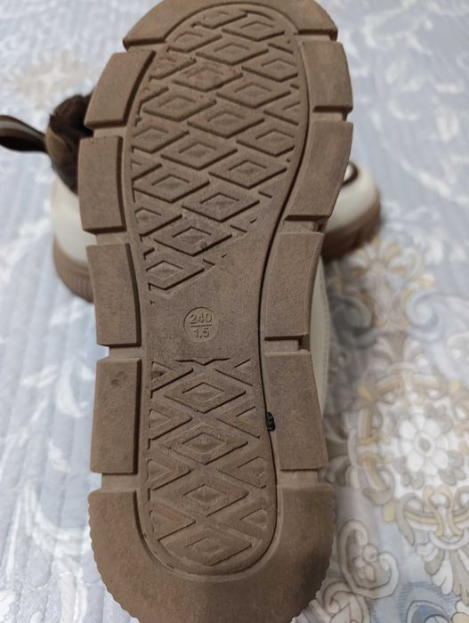 Кроссовки теплые