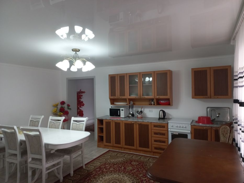 Сдам дом посуточно 70000т