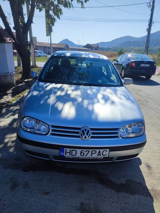 Vând pentru reparare sau piese