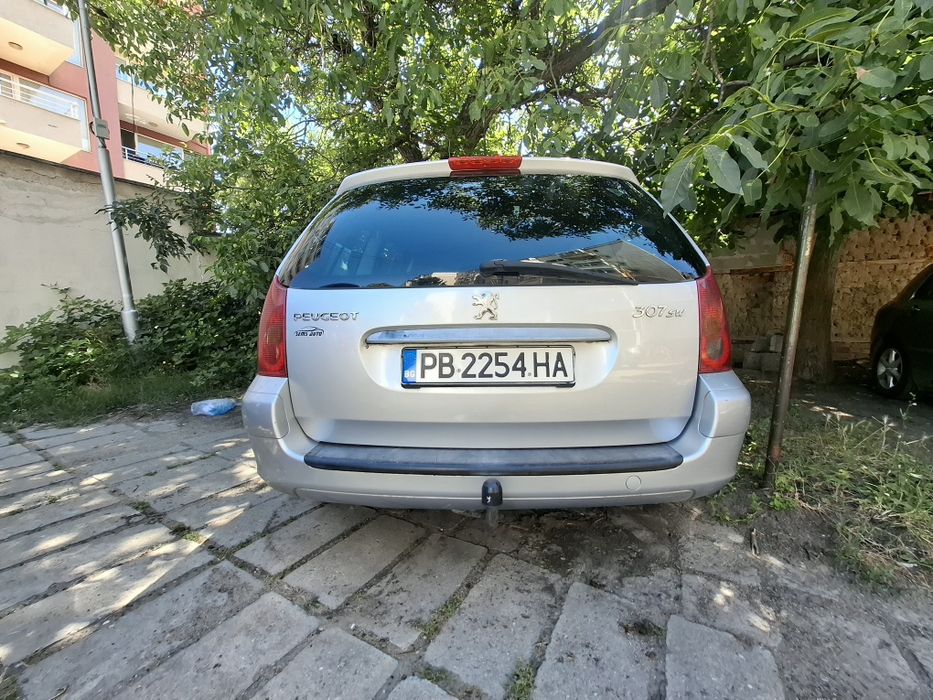 Автомобил Пежо 307 SW